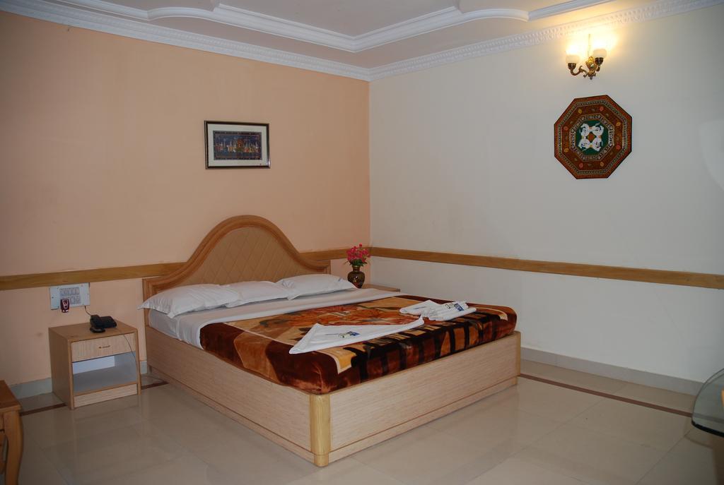 Kishkinda Heritage Resort Hampi Bilik gambar