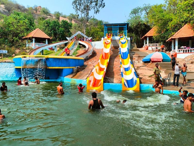 Kishkinda Heritage Resort Hampi Luaran gambar