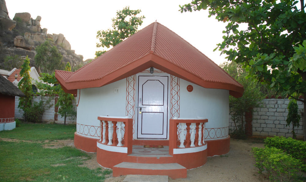 Kishkinda Heritage Resort Hampi Luaran gambar